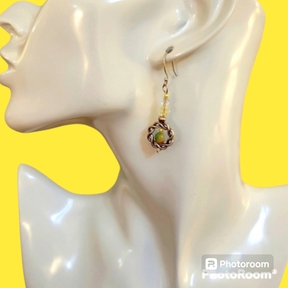 HANDMADE Dainty Swarovski Crystal Jade Bead Dangle Earrings - Picture 1 of 4